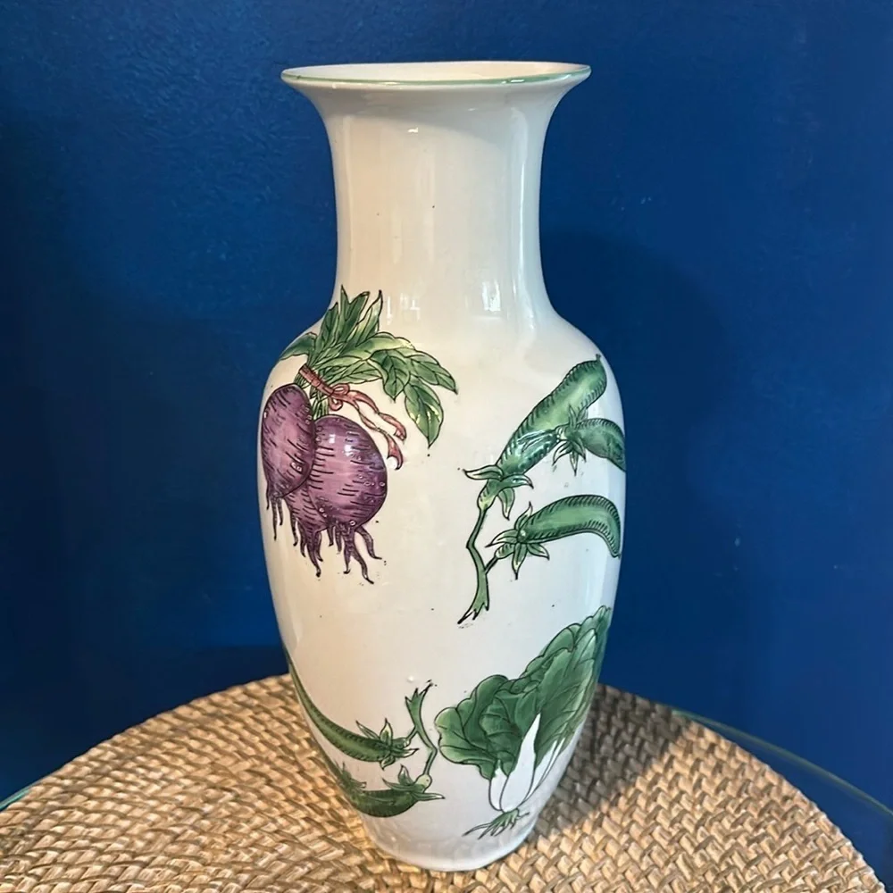 Y Chinese Porcelain Hand Painted Vegetable Pattern Porcelain Vase Sz 12.5”